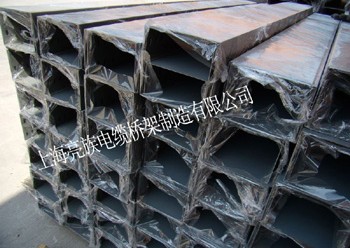 如何提高生產(chǎn)防火槽式電纜橋架自動(dòng)化強(qiáng)度？